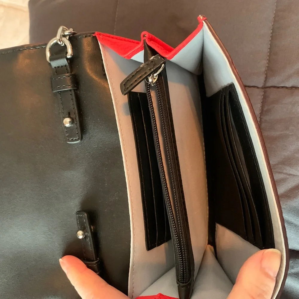 Marc Jacobs Cross Body Wallet